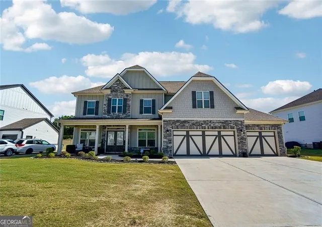 Photo 3 of Single family home for sale at 2774 Porches Ln, Dacula, GA 30019 | MLS# 10760545 | Listing updated on 2026-08-07
