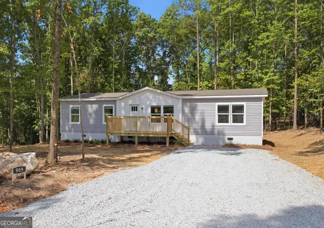 1st image of 909 Smith Loop Road, Demorest, GA 30535 | MLS# 10803624