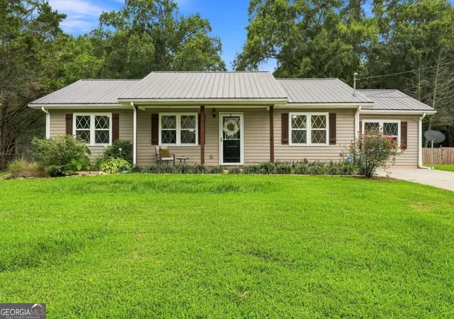 1st image of 1015 Erwin Hill Church Rd Se, Calhoun, GA 30701 | MLS# 10822267
