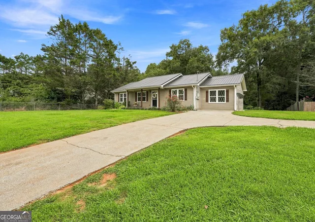 2nd image of 1015 Erwin Hill Church Rd Se, Calhoun, GA 30701 | MLS# 10822267