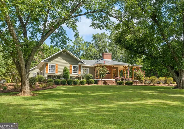 2nd image of 102 Shasta Dr, Thomaston, GA 30286 | MLS# 10828381