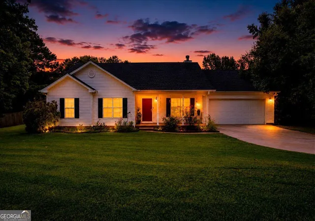 3rd image of 1780 Etchison Spur, Loganville, GA 30052 | MLS# 10816225