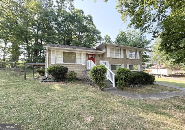 Photo 3 of Single family home for sale at 3040 Barksdale Cir, East Point, GA 30344 | MLS# 10739792 | Listing updated on 2026-09-19