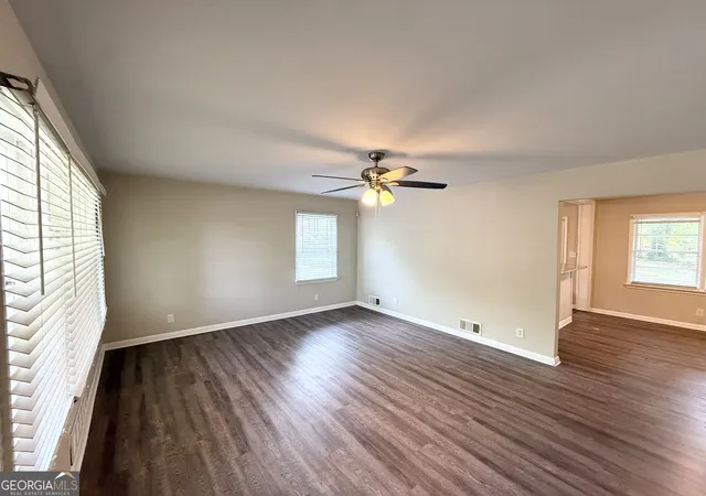 Photo 3 of Single family home for sale at 3040 Barksdale Cir, East Point, GA 30344 | MLS# 10739792 | Listing updated on 2026-09-19