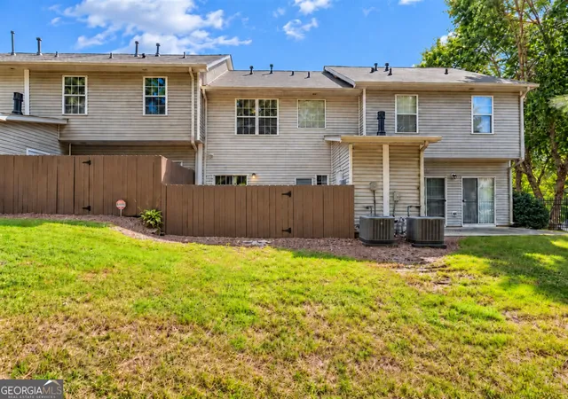 Photo 1 of Single family home for sale at 414 Lantern Wood Dr, Scottdale, GA 30079 | MLS# 10880389 | Listing updated on 2026-10-29
