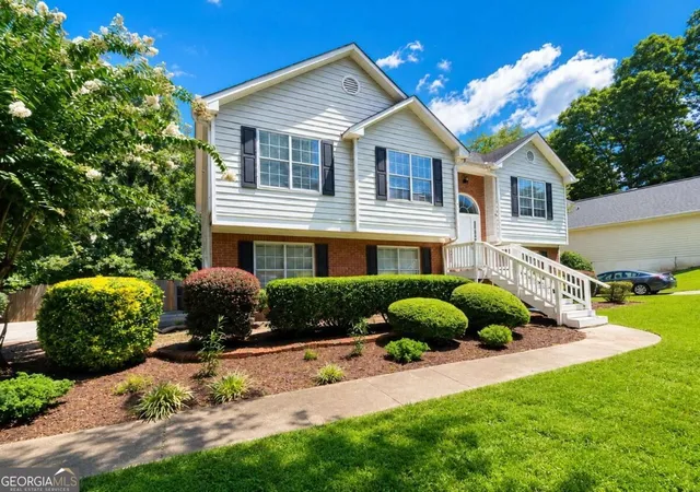 1st image of 2095 Oakpointe Ct, Buford, GA 30519 | MLS# 10829301