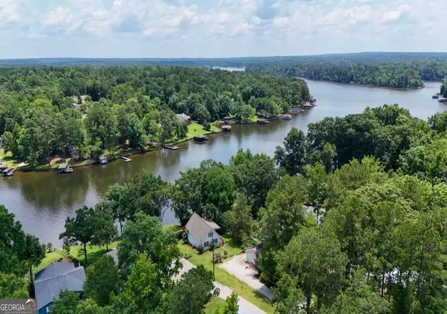 Homes for sale in Eatonton, GA | 129 Southshore Rd Ne, Eatonton, GA 31024 | MLS# 10798144