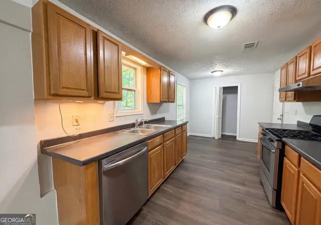Photo 3 of Single family home for sale at 85 Hartley Woods Dr NE, Kennesaw, GA 30144 | MLS# 10795384 | Listing updated on 2026-09-19
