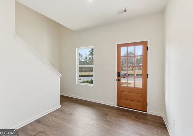 2nd image of 105 Everwood Ct, Dallas, GA 30132 | MLS# 10832034