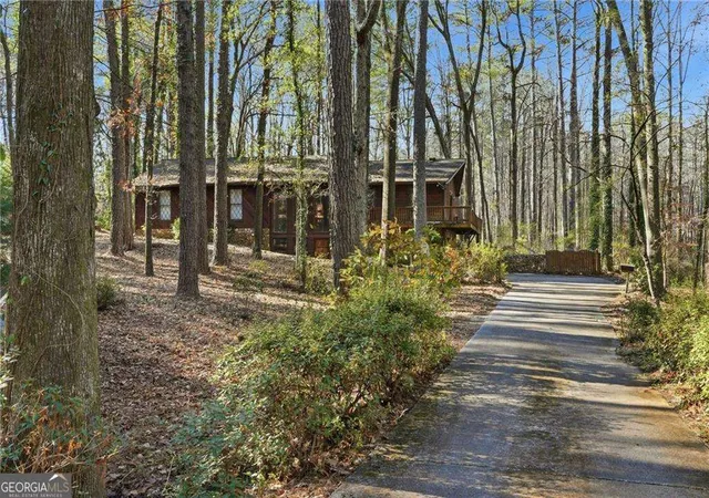 1st image of 1091 Cole Dr Sw, Lilburn, GA 30047 | MLS# 10822899