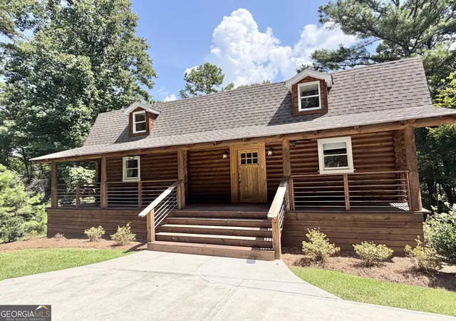 Photo 3 of Single family home for sale at 223 North Cove Dr, Newnan, GA 30263 | MLS# 10825480 | Listing updated on 2026-10-08