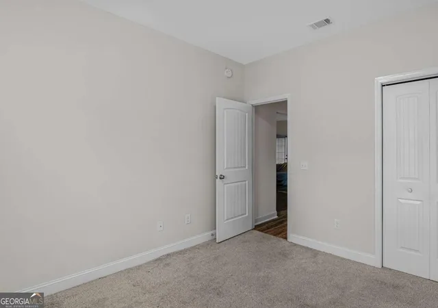 Photo 3 of Single family home for sale at 505 Rutledge Dr, Hinesville, GA 31313 | MLS# 10662216 | Listing updated on 2026-10-02