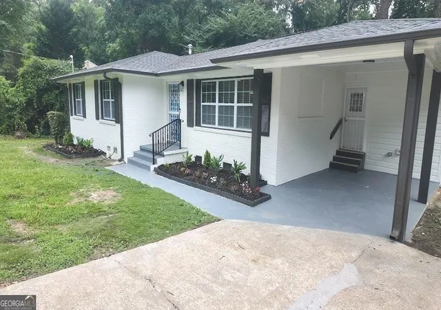 Photo 1 of Sale Pending at 2181 Meadowlane Dr Sw, Atlanta, GA 30311 | MLS# 10783128 | Listing updated on 2026-08-27