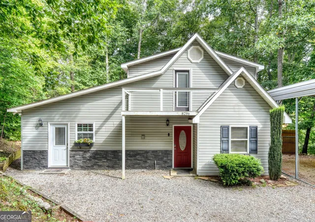 Photo 2 of Single family home for sale at 8296 True Love Mountain Rd, Young Harris, GA 30582 | MLS# 10835311 | Listing updated on 2026-09-12