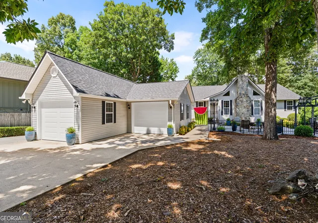 2nd image of 354 Harrison Cir, Hiawassee, GA 30546 | MLS# 10811449