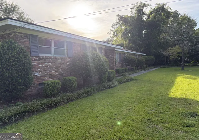 Photo 2 of Single family home for sale at 1606 Roberson St, Dublin, GA 31021 | MLS# 10823781 | Listing updated on 2026-09-11