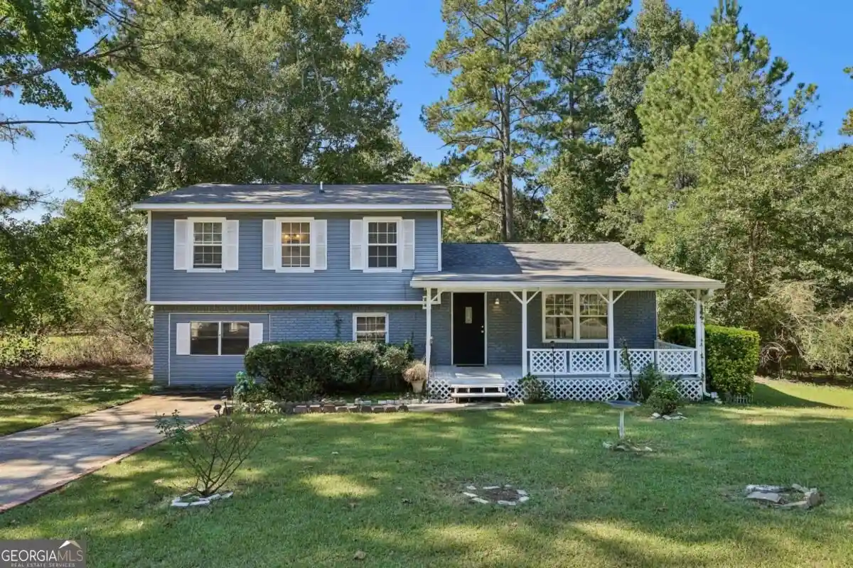 Photo 1 of Single family home for sale at 10895 Thrasher Rd, Jonesboro, GA 30238 | MLS# 10873235 | Listing updated on 2026-10-29