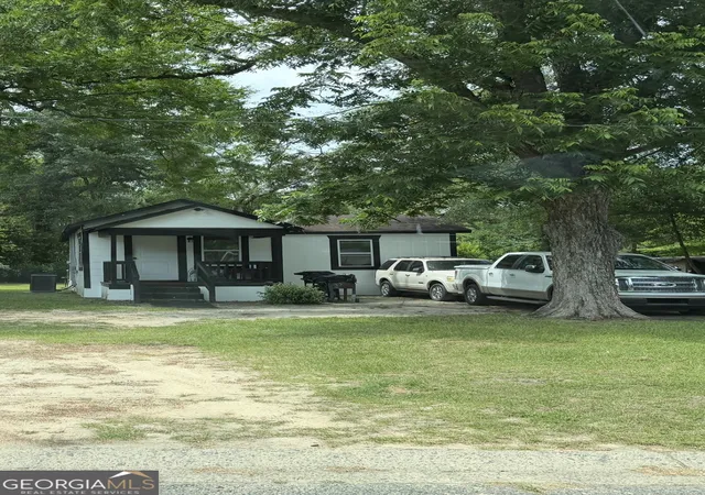 Photo 2 of Multi family home for sale at 1601 Academy Ave, Dublin, GA 31021 | MLS# 10787185 | Listing updated on 2026-07-30