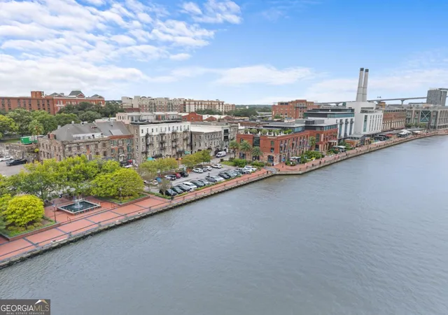 Homes for sale in Savannah, GA | 310 W Broughton Street, Savannah, GA 31401 | Houzeo