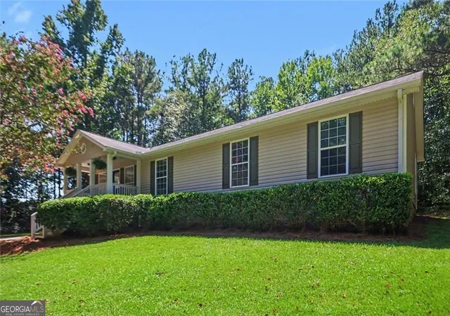 Photo 2 of Single family home for sale at 7290 State Rte 5, Douglasville, GA 30135 | MLS# 10833559 | Listing updated on 2026-09-13