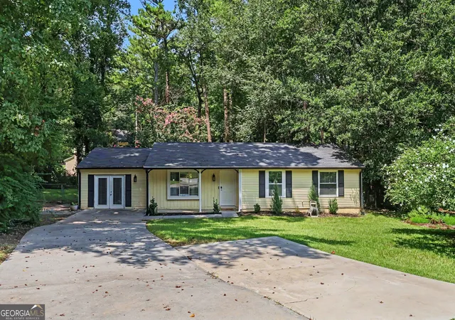 2nd image of 3286 Tasman Ct, Lithonia, GA 30038 | MLS# 10819622