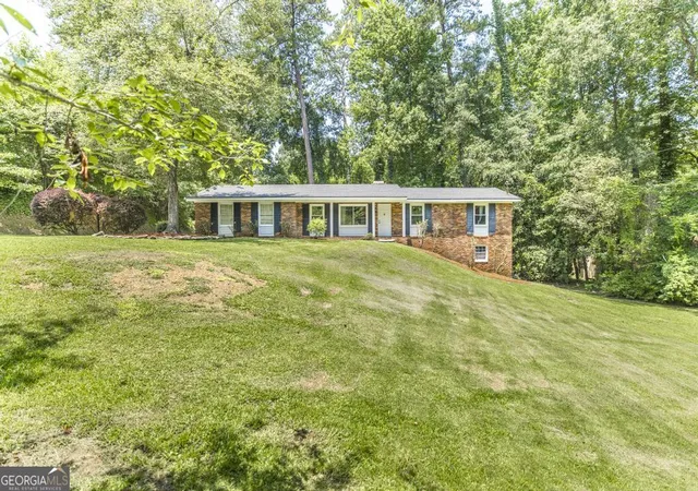 2nd image of 2908 Southshore Dr, Macon, GA 31204 | MLS# 10798557