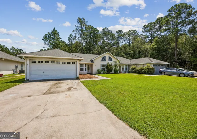 Photo 3 of Single family home for sale at 110 Magnolia Ct, Kingsland, GA 31548 | MLS# 10832857 | Listing updated on 2026-09-08