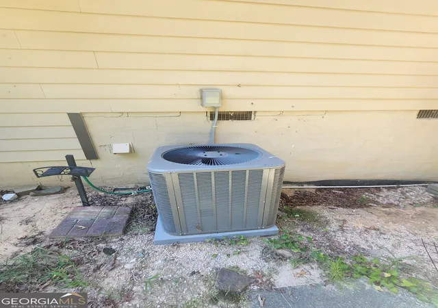 Photo 4 of Single family home for sale at 1485 Moriah Tr, Auburn, GA 30011 | MLS# 10834692 | Listing updated on 2026-09-15