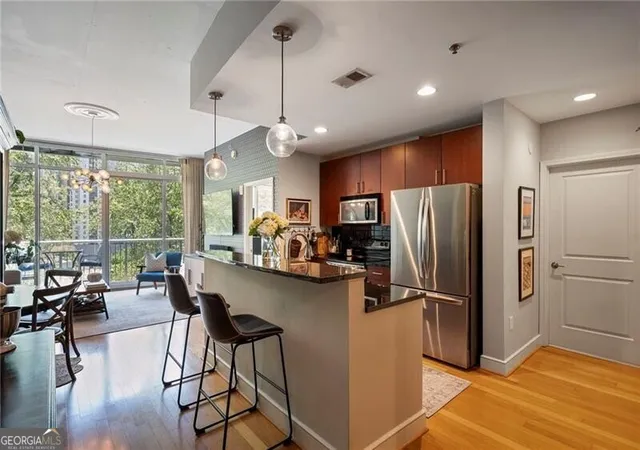 2nd image of 44 Peachtree Pl Nw #822, Atlanta, GA 30309 | MLS# 10811415