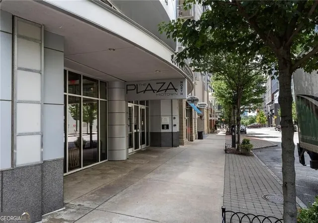 2nd image of 44 Peachtree Pl Nw, Atlanta, GA 30309