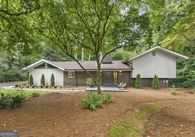 1st image of 5363 Rosser Rd, Stone Mountain, GA 30087 | MLS# 10816328