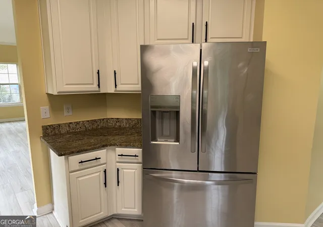 Photo 4 of Sale Pending at 4199 Elderberry Dr NW, Acworth, GA 30101 | MLS# 10554533 | Listing updated on 2025-10-22