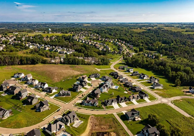 2nd image of 1663 Shannon Oaks Blvd Ne, Rochester, MN 55906 | MLS# 6328089