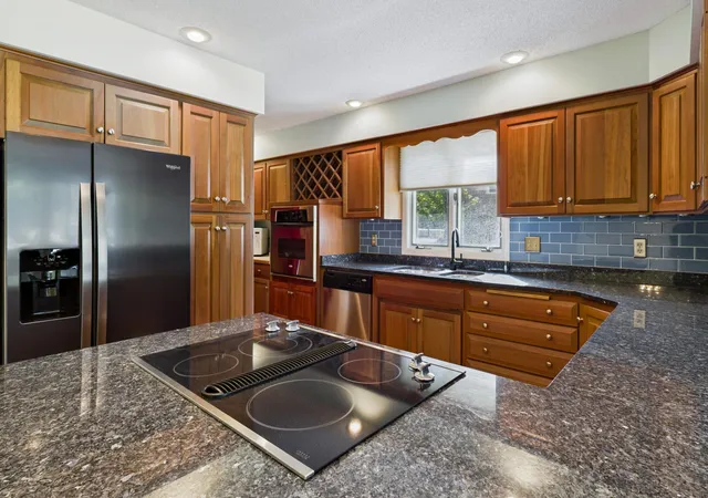 3rd image of 8182 County 78 #201, Nisswa, MN 56468 | MLS# 6402484