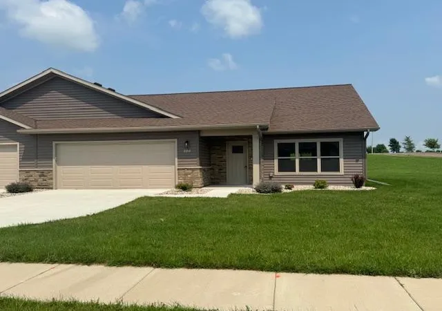 2nd image of 2214 Red Bird Ln, Fairmont, MN 56031 | MLS# 6447551