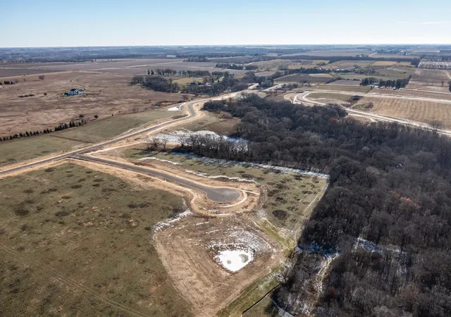 1st image of L10b4 Royal Oaks Cir Sw, Rochester, MN 55902 | MLS# 6447904