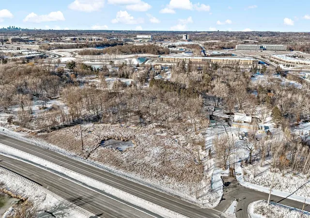 3rd image of 3400 Hwy 55, Saint Paul, MN 55121 | MLS# 6501184