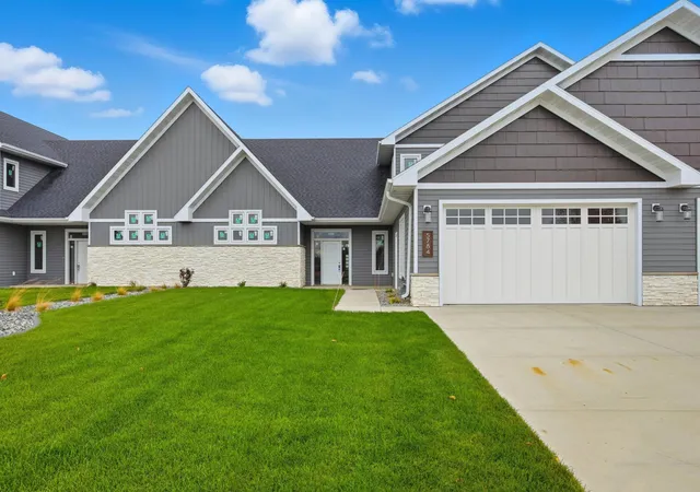 Photo 1 of Single family home for sale at 5784 31st St S, Fargo, ND 58104 | MLS# 7428452 | Listing updated on 2026-07-13