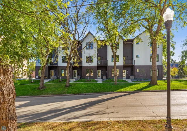 4th image of 502 8Th St S #4, Fargo, ND 58103 | MLS# 6530128