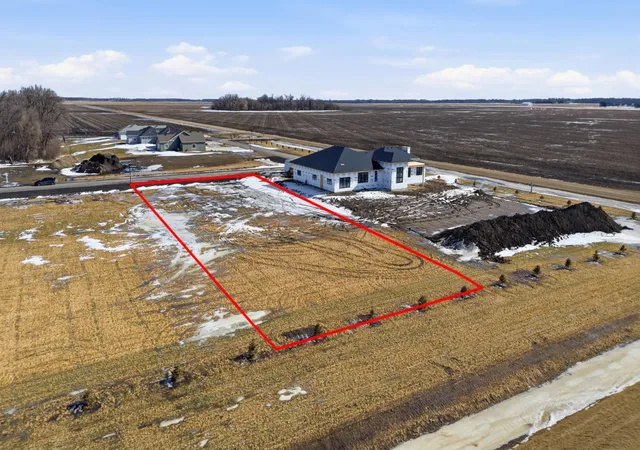1st image of 618 Norman Dr, Kindred, ND 58051 | MLS# 6534674