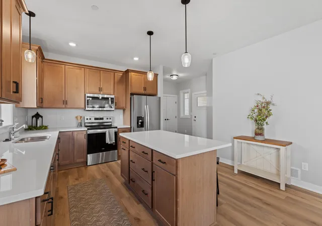 Photo 4 of Single family home for sale at 700 Shardlow Pl Ne, Byron, MN 55920 | MLS# 6571168 | Listing updated on 2026-08-03