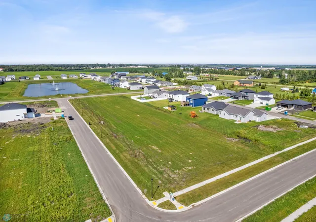 Photo 4 of Sale Pending at 10210 73Rd St S, Horace, ND 58047 | MLS# 6591025 | Listing updated on 2026-10-12