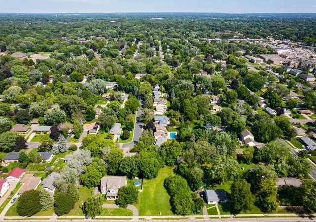 5th image of 1836 Hamline Ave N, Saint Paul, MN 55113 | MLS# 6593775