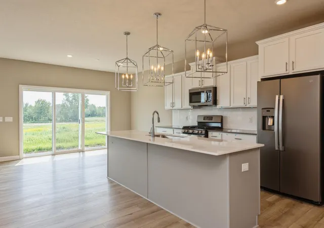 2nd image of 10625 Juneau Ln N, Maple Grove, MN 55369 | MLS# 6607585