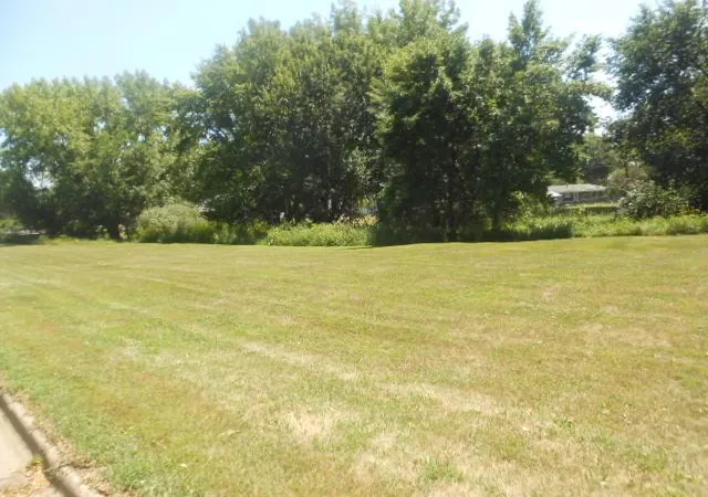 Homes for sale in Windom, MN | 6th Crn 17th St/6th Ave, Windom, MN 56101 | MLS# 6619929