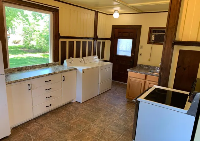 Photo 4 of Single Family Residence at 838 7th Street, Westbrook, MN 56183 | MLS# 6630502 | | Sold on 2024-12-20