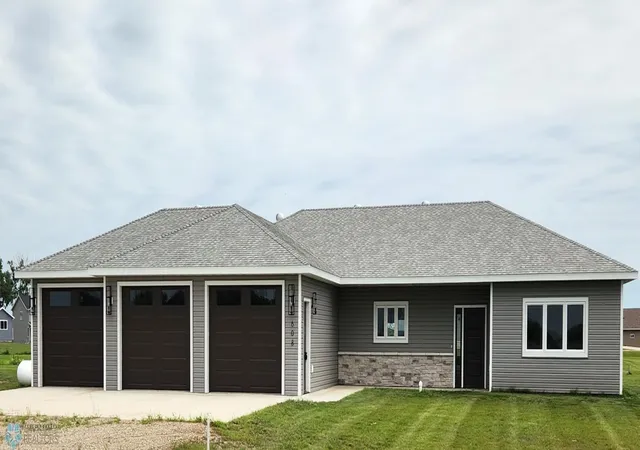 Photo 1 of Single family home for sale at 608 Blaine St N, Colfax, ND 58018 | MLS# 6643103 | Listing updated on 2026-09-12