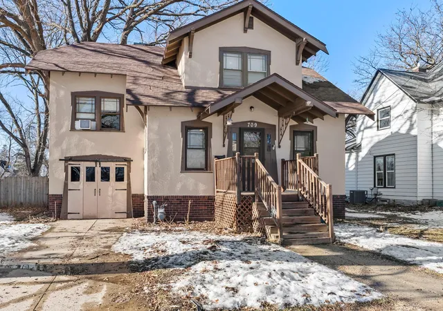 1st image of 709 10th St Ne, Austin, MN 55912 | MLS# 6648336