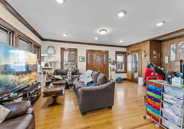 2nd image of 709 10th St Ne, Austin, MN 55912 | MLS# 6648336