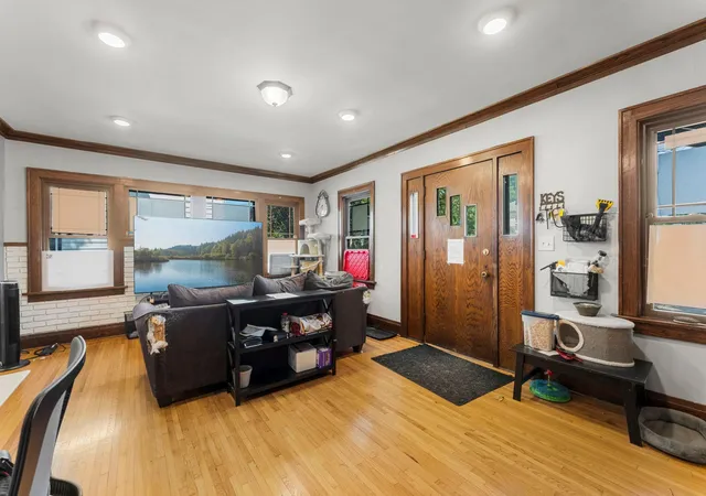 Photo 3 of Single family home for sale at 709 10th Street Ne, Austin, MN 55912 | MLS# 6648336 | Listing updated on 2026-08-24
